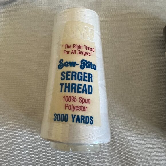 7 Spools Of Serger Thread 100% Spun Polyester 3000 Yards Each New White & Black - Picture 4 of 4